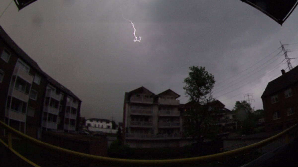 2019-04-24 – Residenzia – Balkon – Gewitter