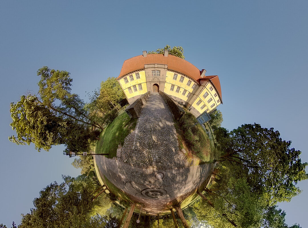 2019-08-24 – Schloß Strünkede – Virtuelle Pano-Tour durch den Schloßgarten