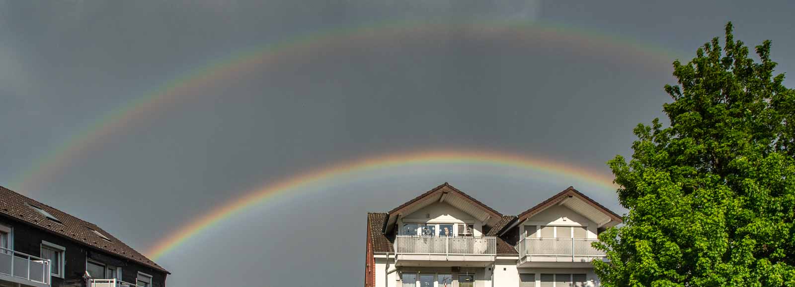 2021-05-21 – Residenzia – Mittendrin – Doppelregenbogen