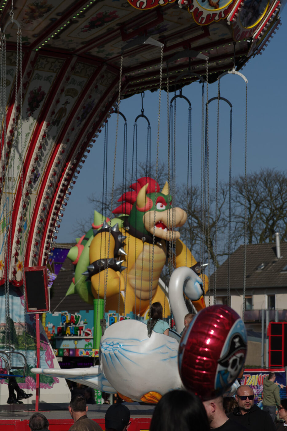 2025-03-09 - Datteln - Ehrenmal und Frühlingskirmes