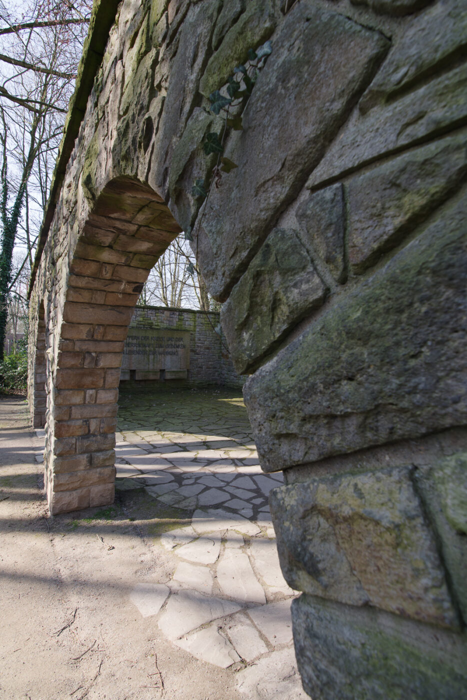 2025-03-09 - Datteln - Ehrenmal und Frühlingskirmes